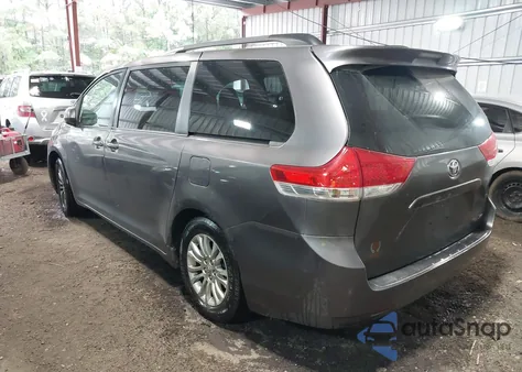 2011 Toyota Sienna Xle V6 из США, поврежденный, VIN 5TDYK3DC5BS116507
